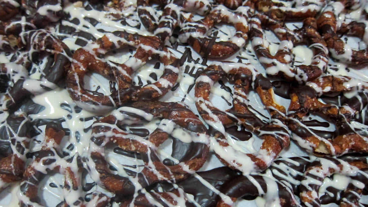 white chocolate pretzels